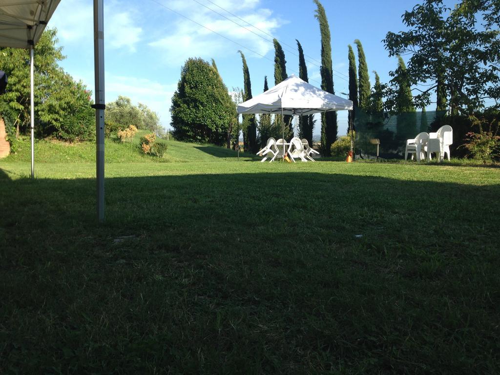 Podere Di Valli Санта-Мария-а-Монте Экстерьер фото
