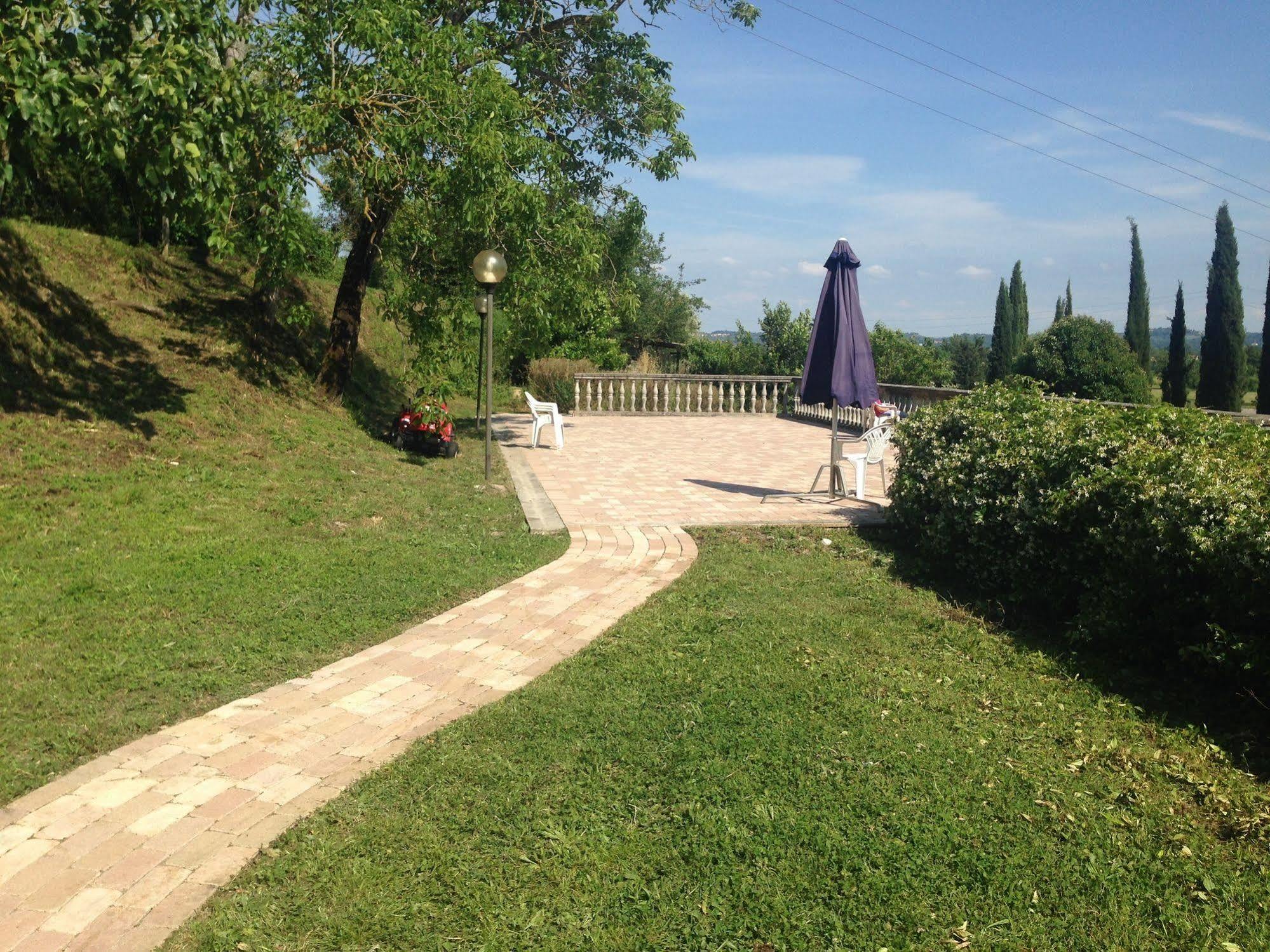 Podere Di Valli Санта-Мария-а-Монте Экстерьер фото